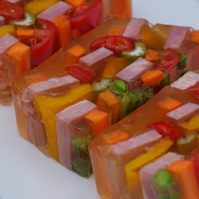 Terrine de jambon en gelée